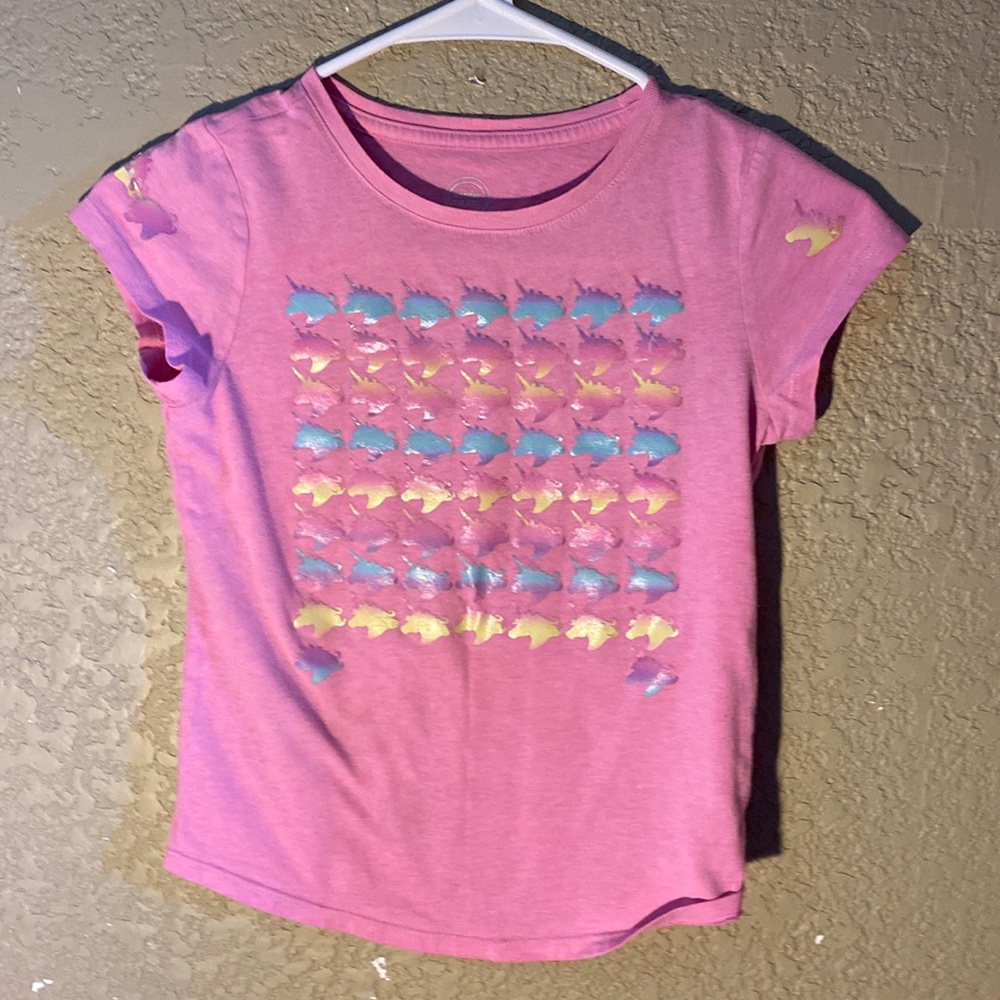 Hundred unicorns on back and front pink shirt